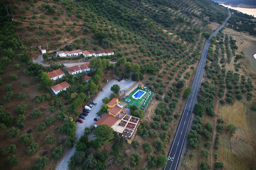 لا بويبلا دي لوس إينفانتيس Aparthotel Las Palomas المظهر الخارجي الصورة